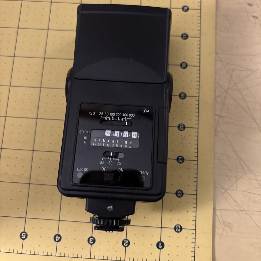 Sunpak Auto 355AF THYRISTOR Camera Flash - Picture 2 of 6
